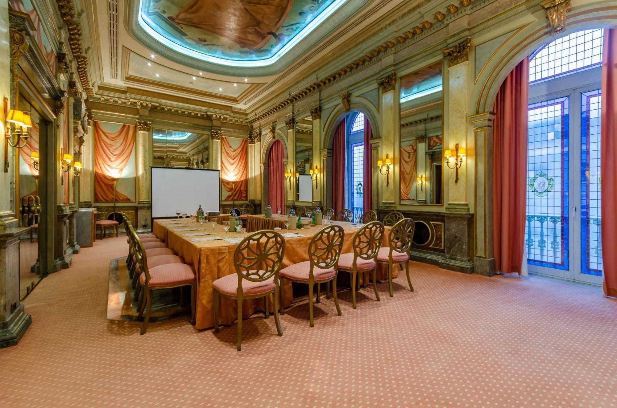 Olissippo Lapa Palace - The Leading Hotels Of The World Лиссабон Экстерьер фото